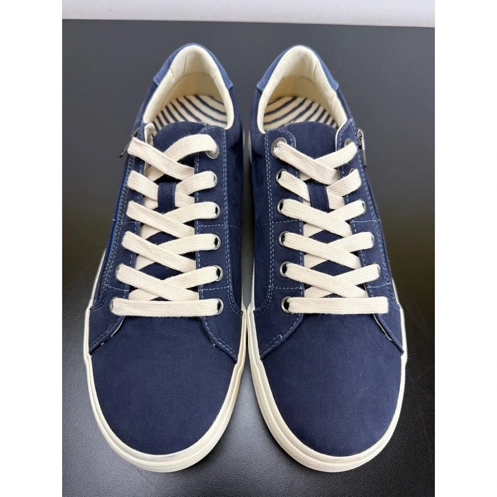 Taos Footwear casual low